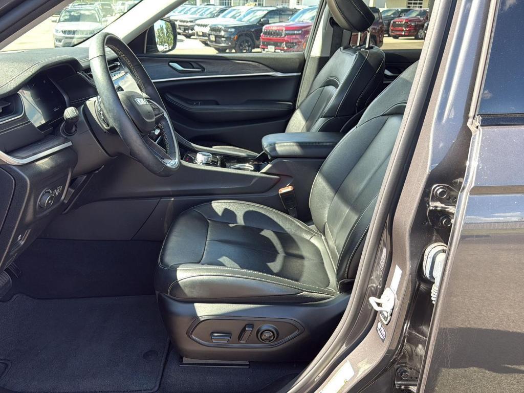 used 2022 Jeep Grand Cherokee L car, priced at $33,250