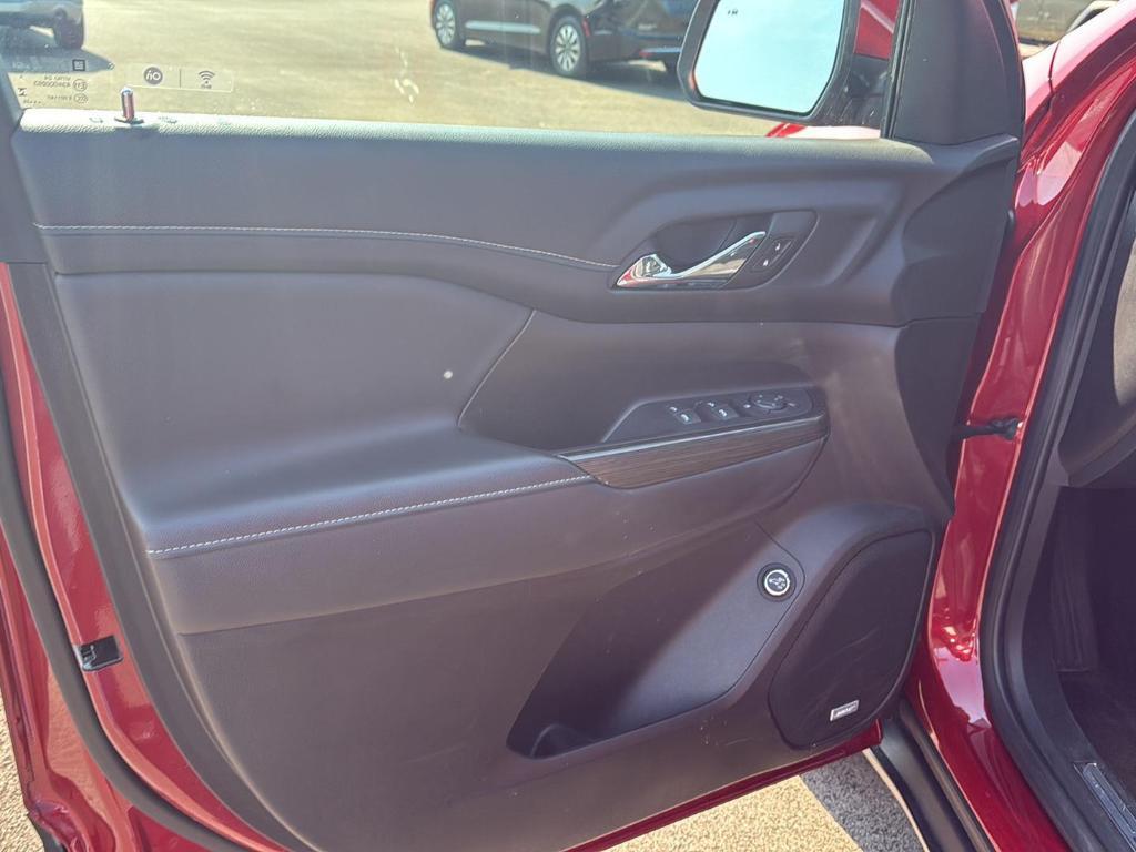 used 2023 GMC Acadia car, priced at $26,250