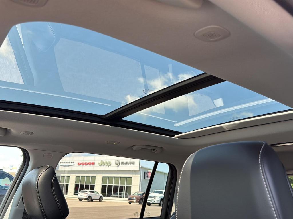used 2021 Jeep Grand Cherokee L car, priced at $34,750