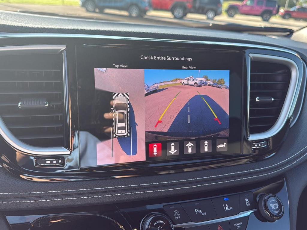 new 2026 Chrysler Pacifica car, priced at $45,915