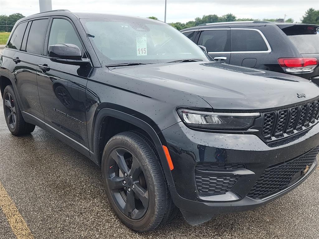 used 2023 Jeep Grand Cherokee car, priced at $31,000
