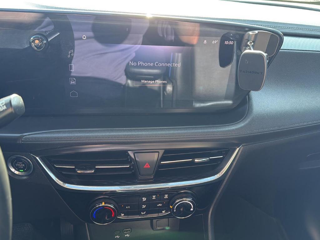 used 2025 Buick Encore GX car, priced at $25,000