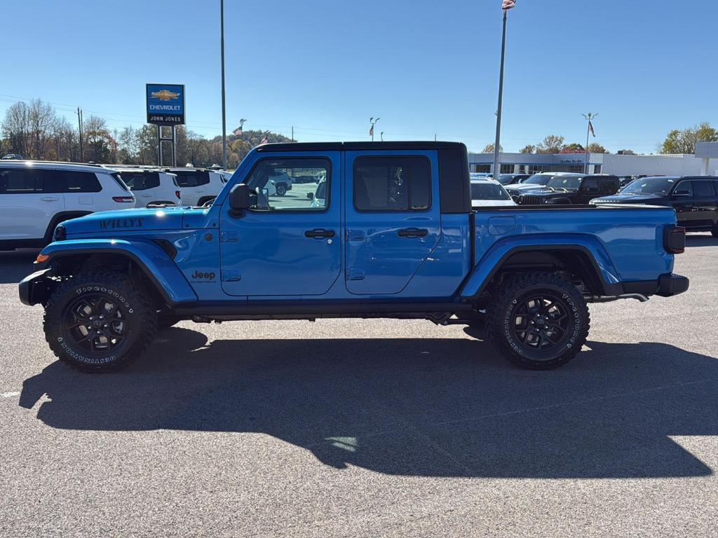 new 2026 Jeep Gladiator car, priced at $53,260