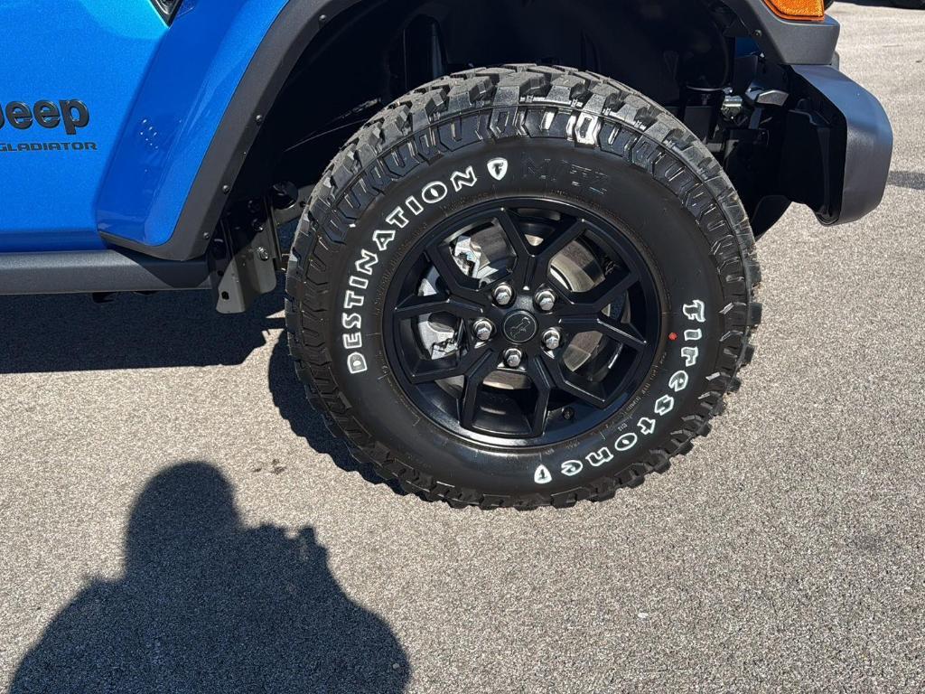 new 2026 Jeep Gladiator car, priced at $53,260