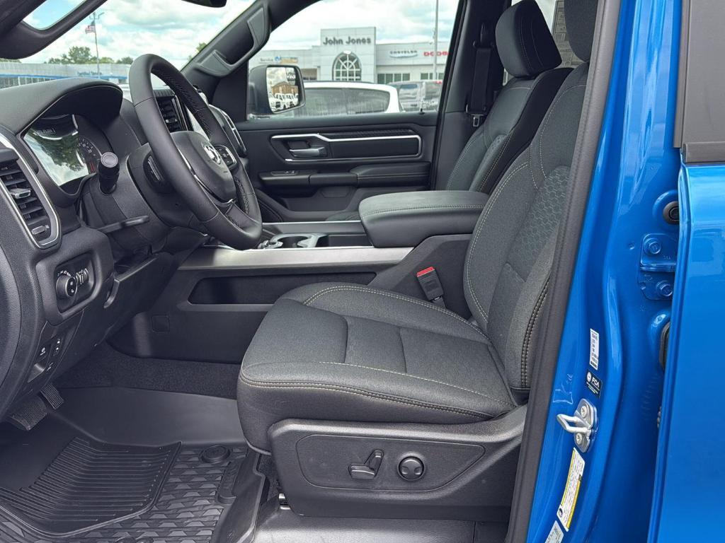 new 2025 Ram 1500 car, priced at $52,341