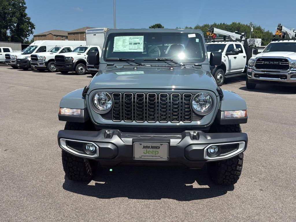 new 2025 Jeep Gladiator car, priced at $46,295