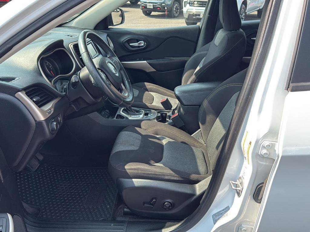 used 2017 Jeep Cherokee car, priced at $11,500
