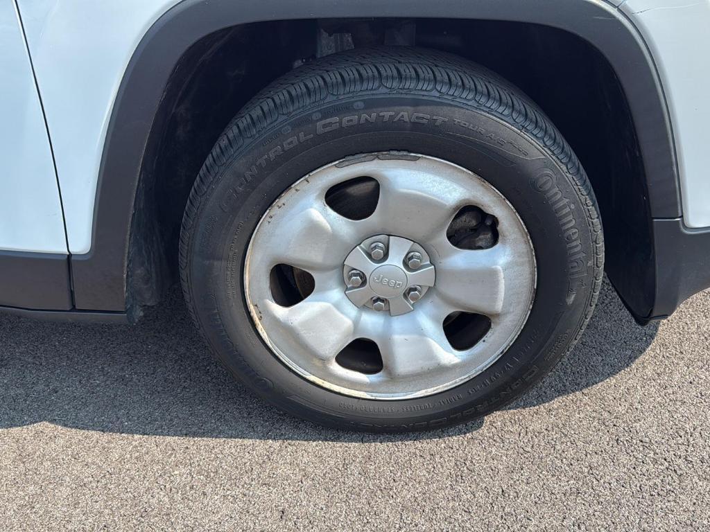used 2017 Jeep Cherokee car, priced at $11,500