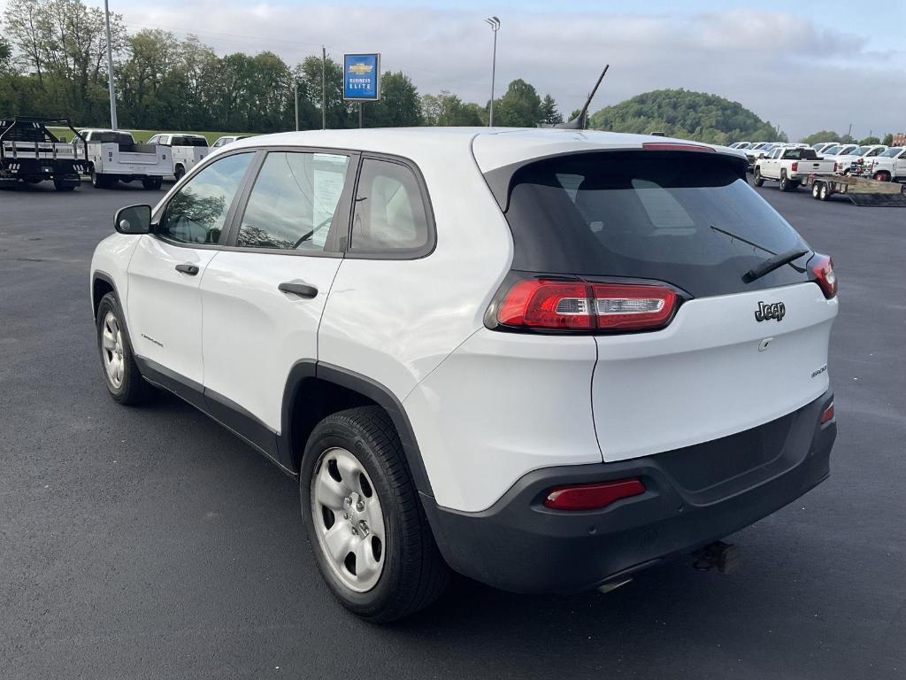 used 2017 Jeep Cherokee car, priced at $11,800
