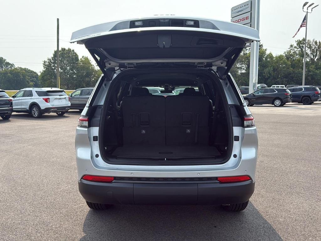 new 2025 Jeep Grand Cherokee L car, priced at $43,730