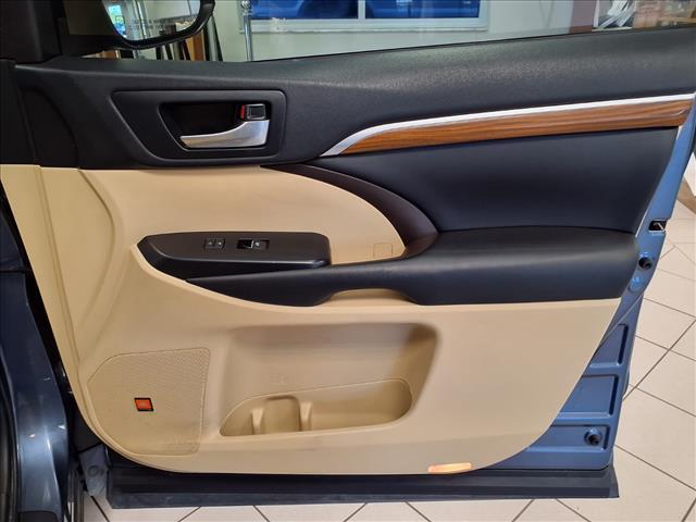 used 2018 Toyota Highlander car, priced at $23,987