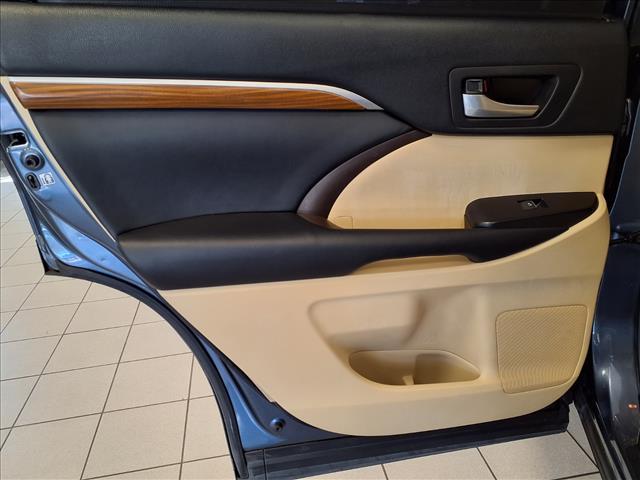 used 2018 Toyota Highlander car, priced at $23,987
