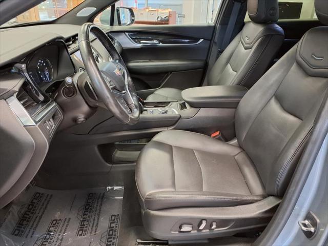 used 2023 Cadillac XT5 car, priced at $30,393