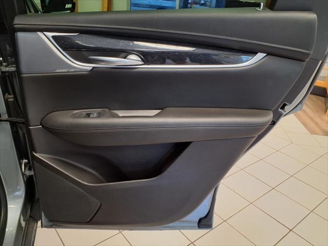 used 2023 Cadillac XT5 car, priced at $30,393