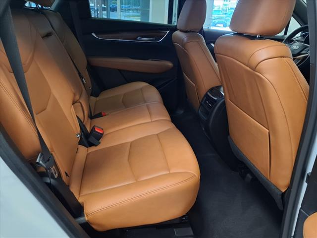 used 2022 Cadillac XT5 car, priced at $29,559