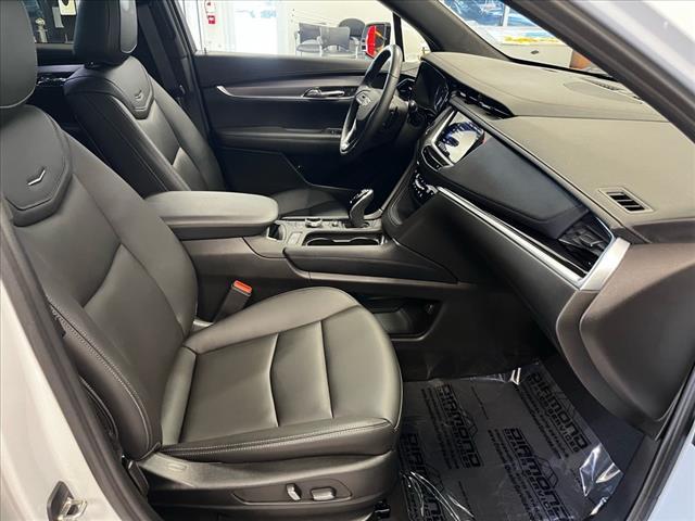 used 2024 Cadillac XT6 car, priced at $42,601