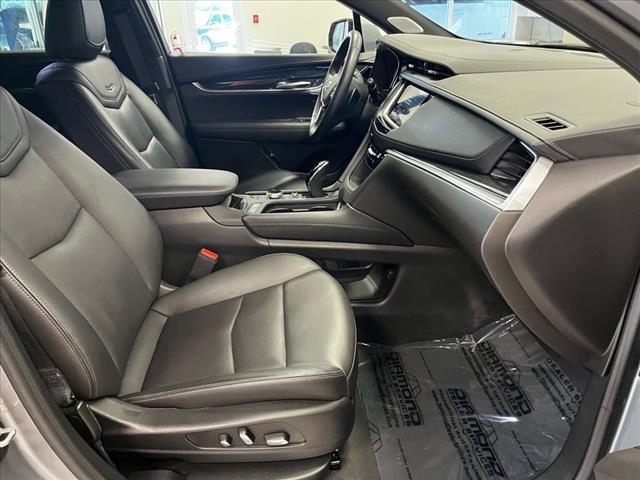 used 2023 Cadillac XT5 car, priced at $33,491