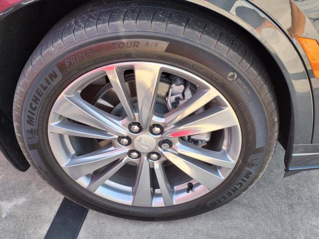 used 2023 Cadillac XT6 car, priced at $39,618