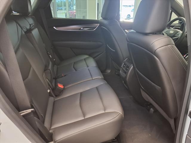 used 2022 Cadillac XT5 car, priced at $25,148