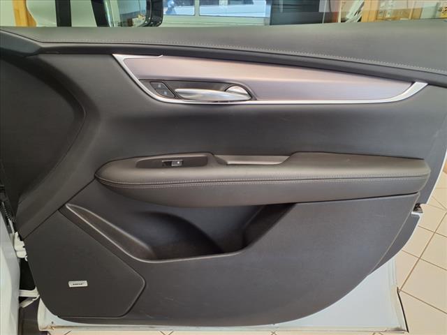 used 2022 Cadillac XT5 car, priced at $25,148