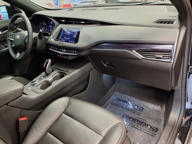 used 2022 Cadillac XT4 car, priced at $25,794