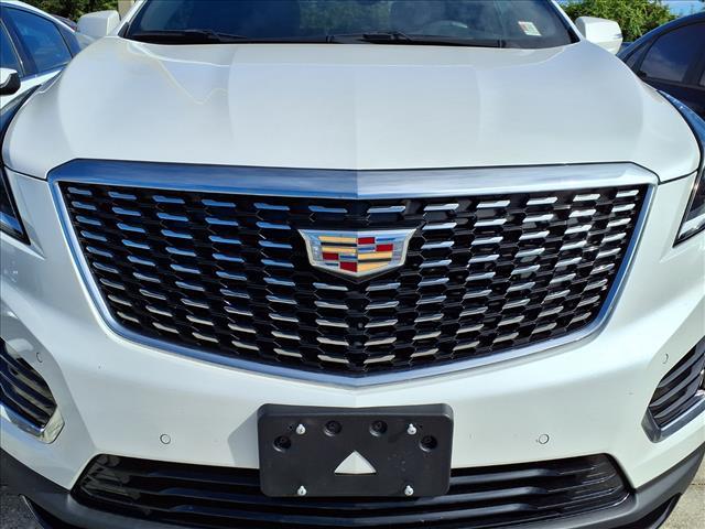 used 2023 Cadillac XT5 car, priced at $28,995