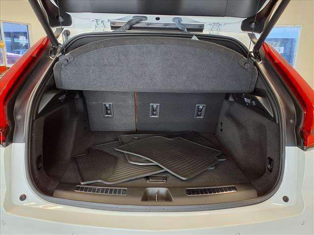 used 2024 Cadillac XT4 car, priced at $31,778