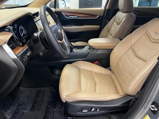 used 2018 Cadillac XT5 car, priced at $24,991