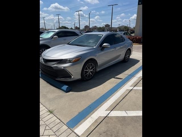 used 2022 Toyota Camry Hybrid car, priced at $27,978