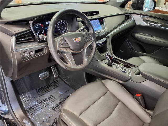 used 2023 Cadillac XT5 car, priced at $34,081