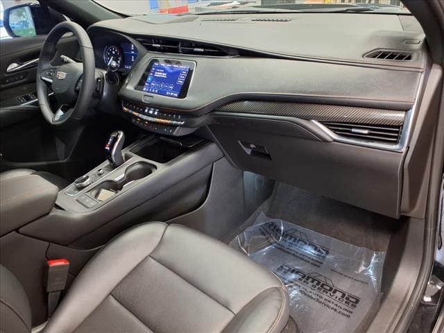 used 2022 Cadillac XT4 car, priced at $27,634