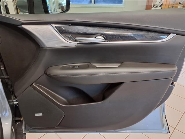 used 2023 Cadillac XT5 car, priced at $29,600