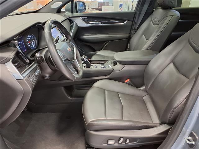 used 2023 Cadillac XT5 car, priced at $29,600