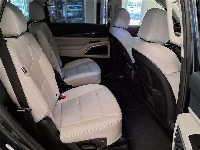 used 2024 Kia Telluride car, priced at $37,342