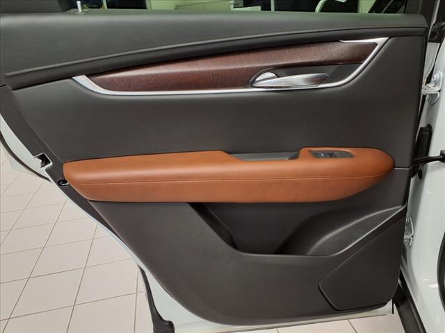 used 2020 Cadillac XT5 car, priced at $24,182