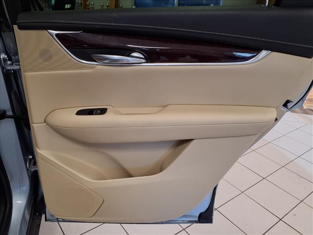 used 2017 Cadillac XT5 car, priced at $14,900