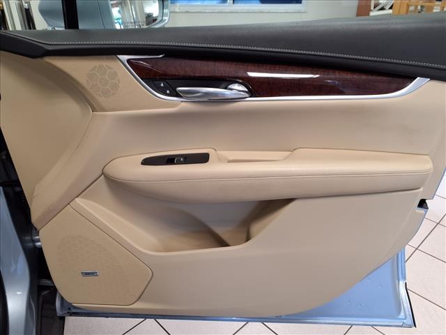 used 2017 Cadillac XT5 car, priced at $14,900