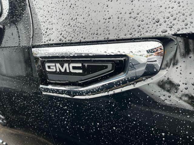 used 2022 GMC Yukon car, priced at $54,322