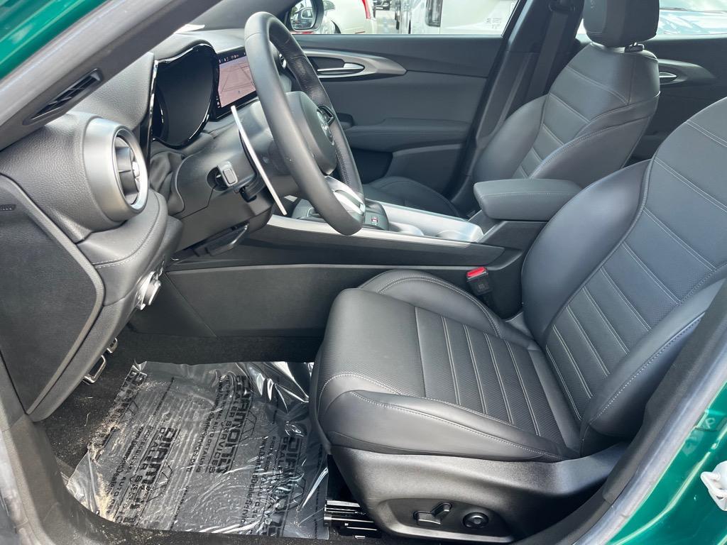 new 2024 Alfa Romeo Tonale car, priced at $47,352