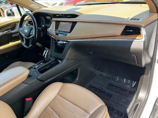 used 2020 Cadillac XT5 car, priced at $26,147