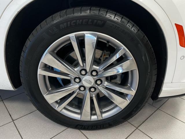 used 2024 Cadillac XT6 car, priced at $47,388