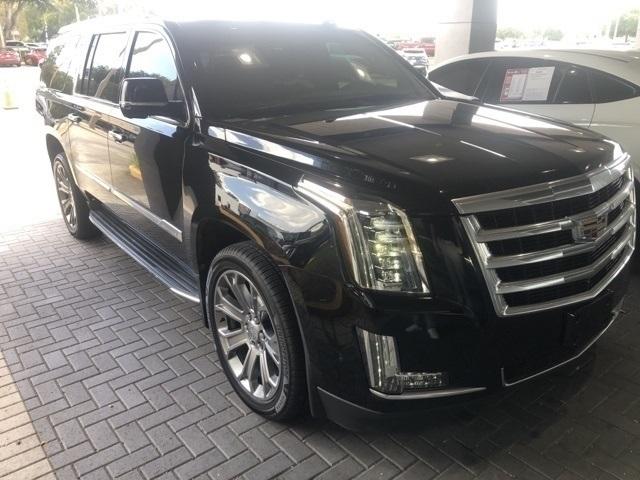 used 2020 Cadillac Escalade ESV car, priced at $33,965