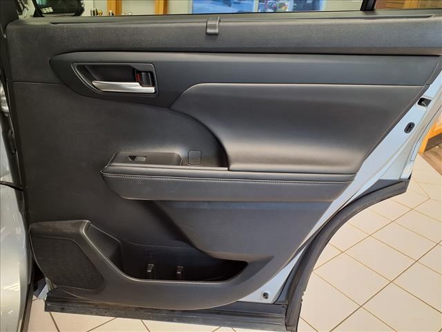 used 2023 Toyota Highlander car, priced at $34,651