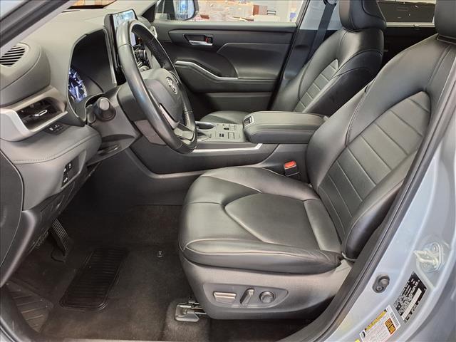 used 2023 Toyota Highlander car, priced at $34,651
