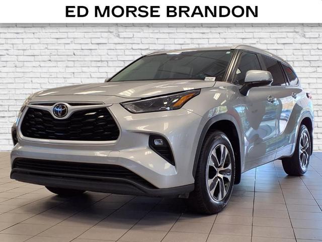 used 2023 Toyota Highlander car, priced at $34,910