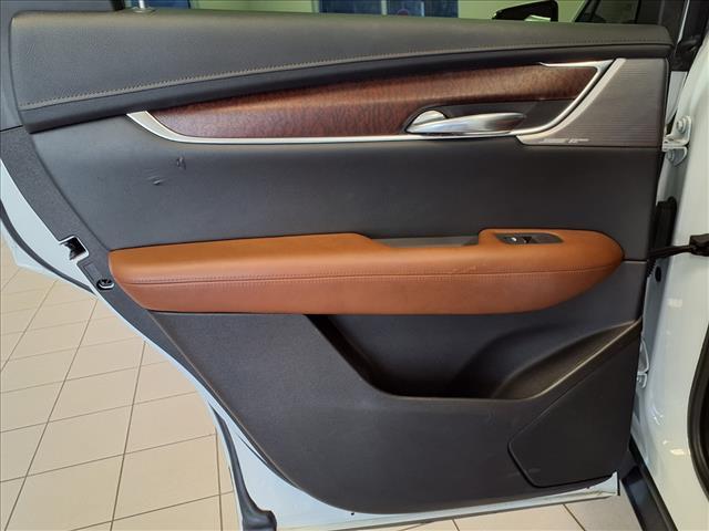 used 2021 Cadillac XT5 car, priced at $30,732