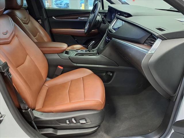 used 2021 Cadillac XT5 car, priced at $30,732