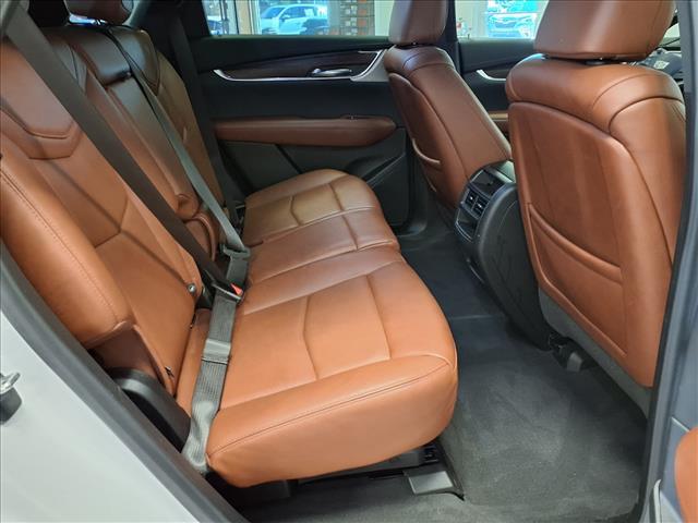 used 2021 Cadillac XT5 car, priced at $30,732