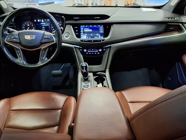 used 2021 Cadillac XT5 car, priced at $30,732