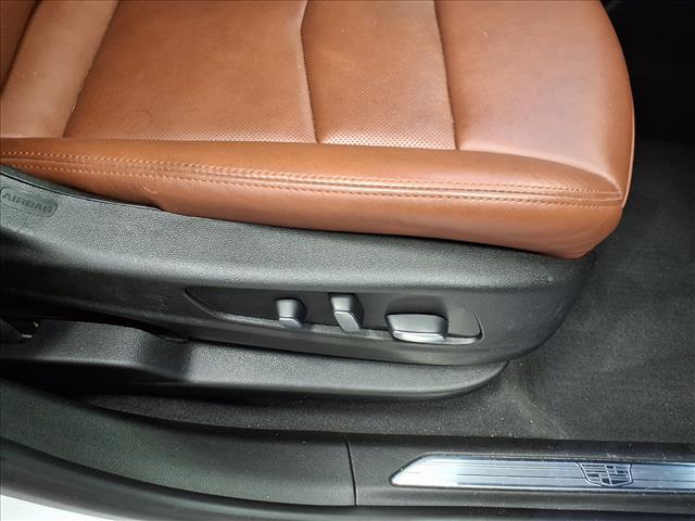 used 2021 Cadillac XT5 car, priced at $30,732